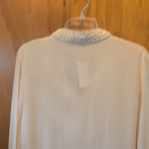 Elegant Peach Tunic with Pearl And Rinestone Accents - Picture 10 of 12